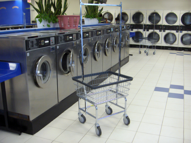 Industritvättmaskiner i tvättstuga